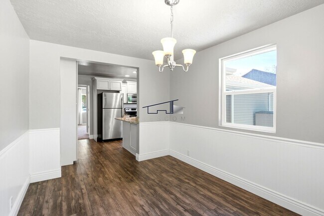 Building Photo - Updated 4-Bedroom Home for Lease in Ogden!