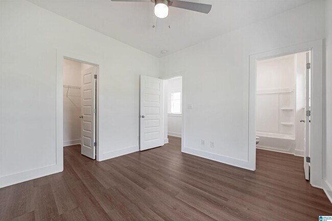 Building Photo - 240 Huntley Pl