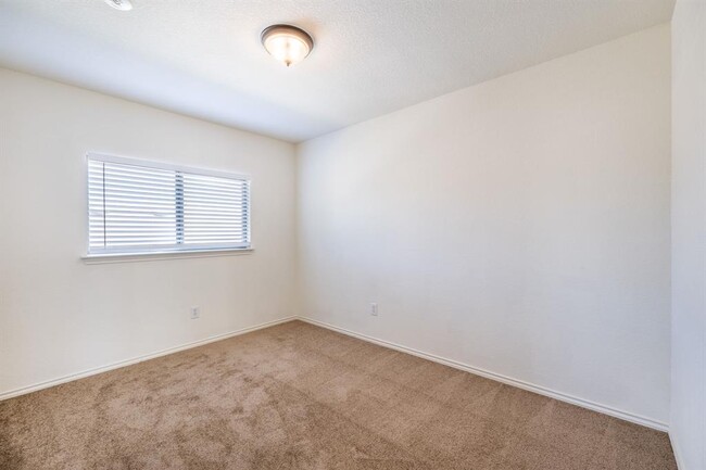 Building Photo - 4507 Mellow Hollow Dr