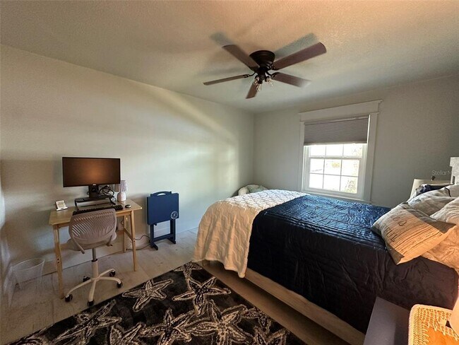 Building Photo - 5006 Starfish Dr SE