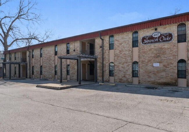 Building Photo - 407 E 45th St