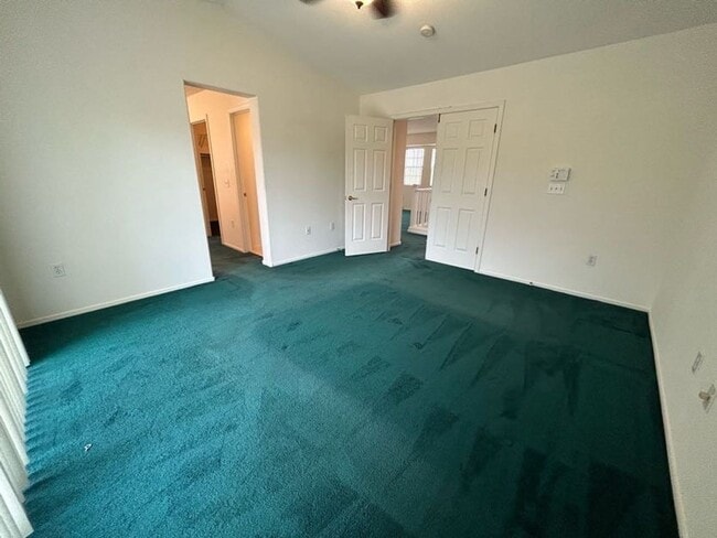 Building Photo - A Fabulous 3 Bedroom Home in Seven Hills