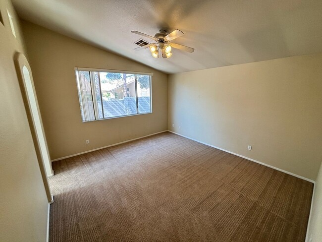Building Photo - Gorgeous 3Bed/2.5Bath, 2-Story home located in Summerlin