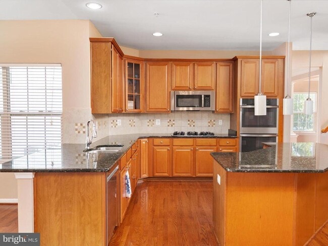 Building Photo - 1213 Heartland Ct
