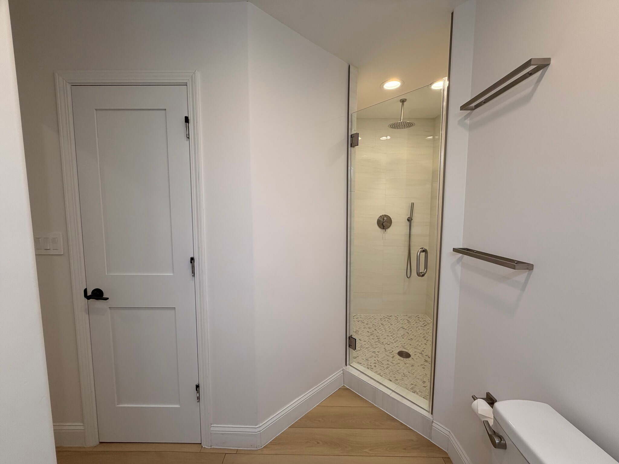 Master Shower - 604 E 42nd St