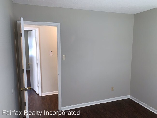 Building Photo - 3 br, 2 bath House - 3221 Dearborn Drive