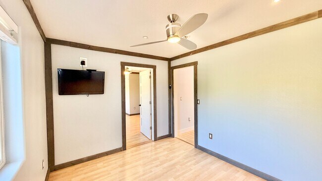 Building Photo - Spacious Two-Story Country Home with Amazi...