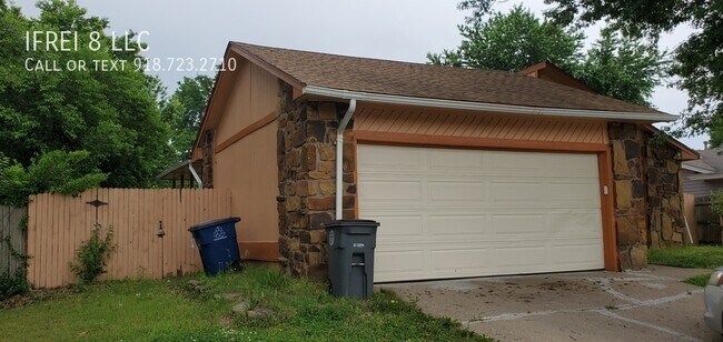 Building Photo - 1435 S 124th E Ave