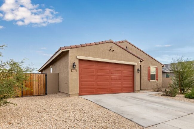 Building Photo - Energy Efficient Casa Grande 4 Bedroom Home!