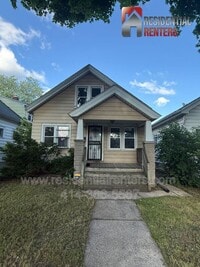 Building Photo - 5560 N 40th St