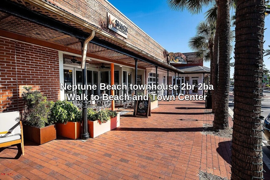 Building Photo - 615 3rd St