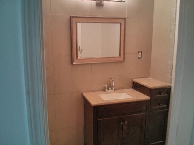 Building Photo - 5836 Alta Vista Dr