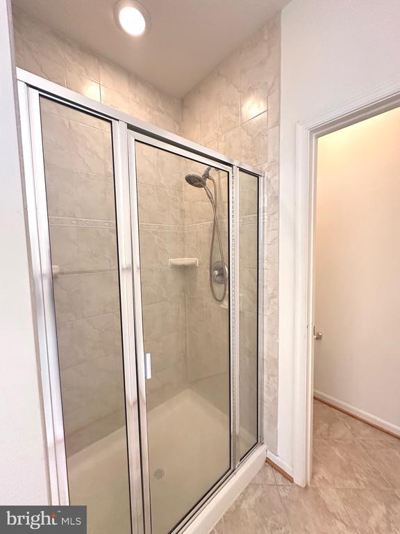 Building Photo - 2100 Abbottsbury Way