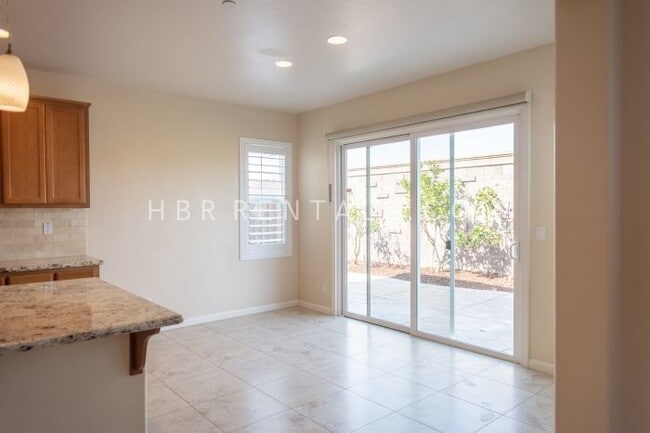 Building Photo - Questa Village - Mountain House- Spacious ...