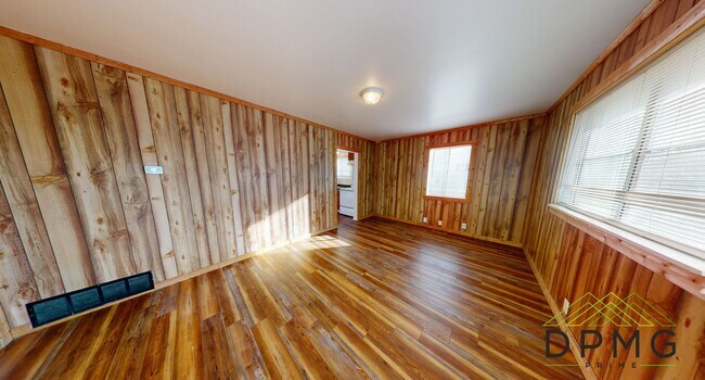 Building Photo - 2915 S Catherine St
