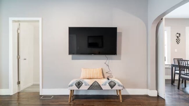 Building Photo - 65 Kimball Ave