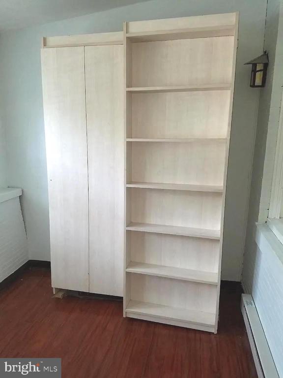 Building Photo - 225 S 49th St