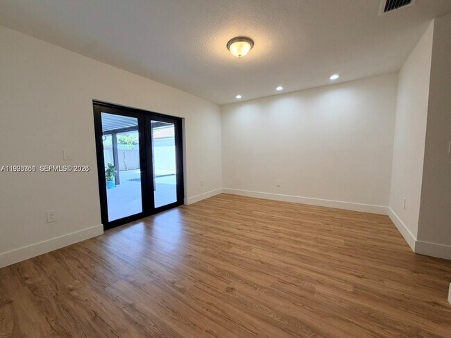 Building Photo - 11361 SW 145th Ave