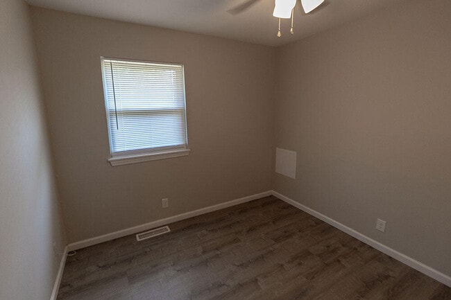 Building Photo - 7300 N Moberly Dr