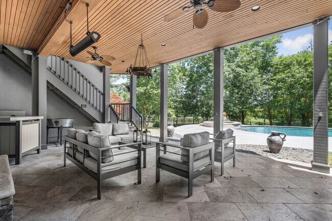 Building Photo - Princeton Hills Fully Furnished