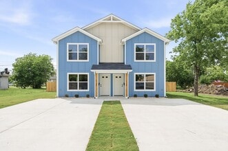 Building Photo - Brand New, Modern, and Ready for You in Temple, TX!