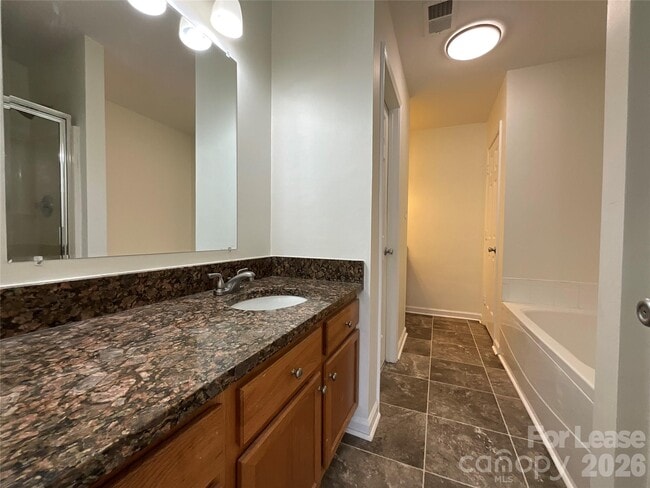 Building Photo - 7809 Lennoxshire Rd