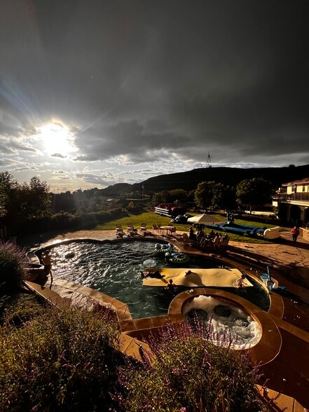 Building Photo - 10730 W Stallion Ranch Rd