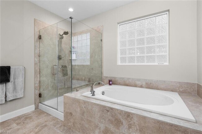 Building Photo - 3722 Willow Glenn Cir