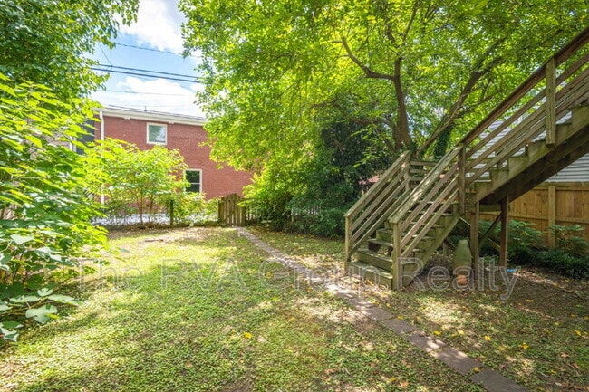 Building Photo - 607 N 27th St