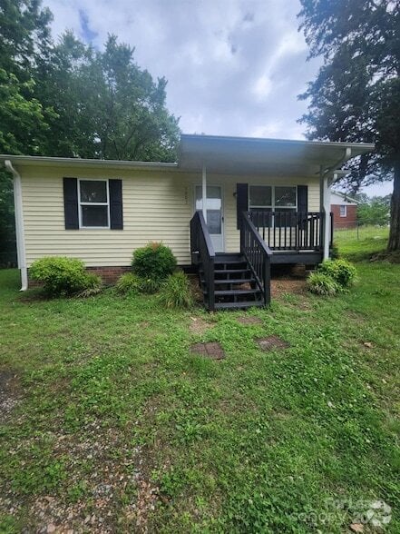 Building Photo - 5921 Princeton Ave
