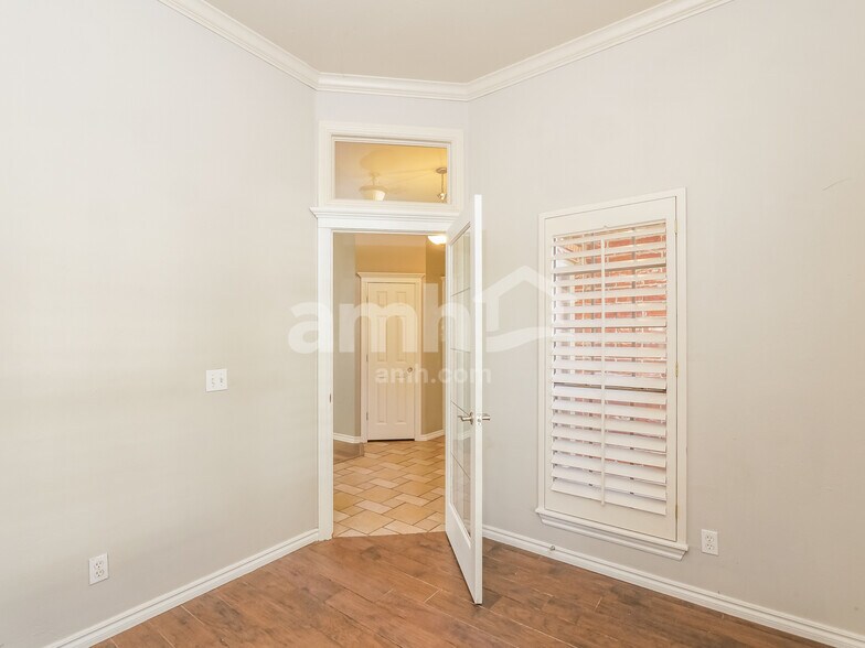 Building Photo - 17533 Zinc Dr