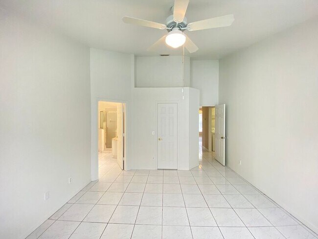 Building Photo - 3310 Crystal Creek Blvd