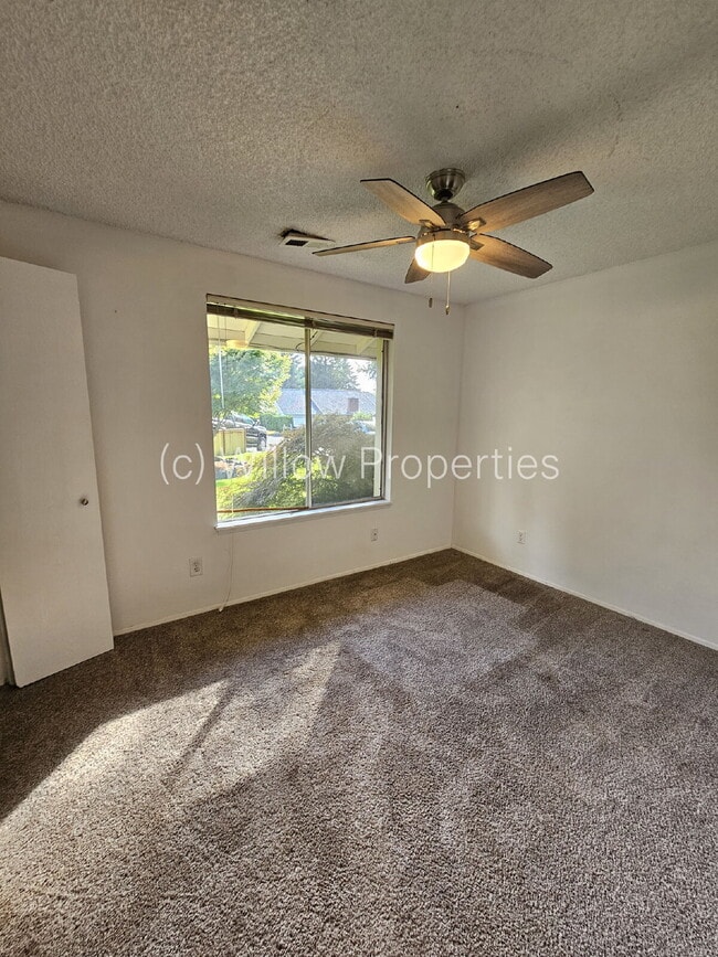 Building Photo - 3 bedroom rambler in Steilacoom