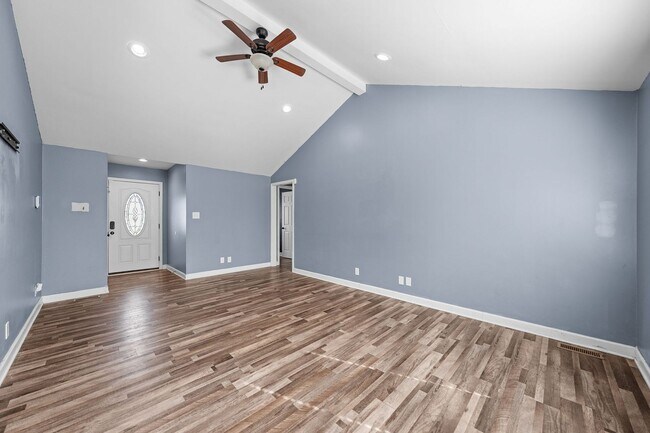 Building Photo - 2701 E Copeland Ct