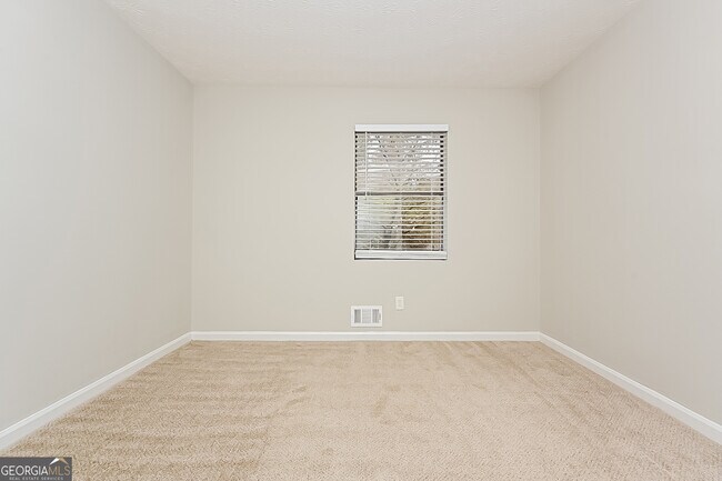 Building Photo - 105 Mt Airy Rd
