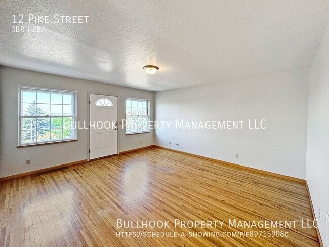 Building Photo - 12 Pike St