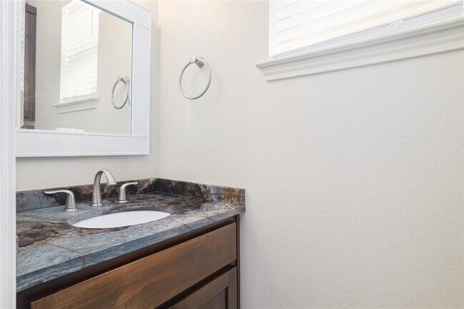 Building Photo - 12520 Sir Christophers Cove