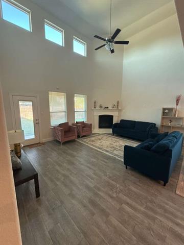 Building Photo - 9594 Kavik St