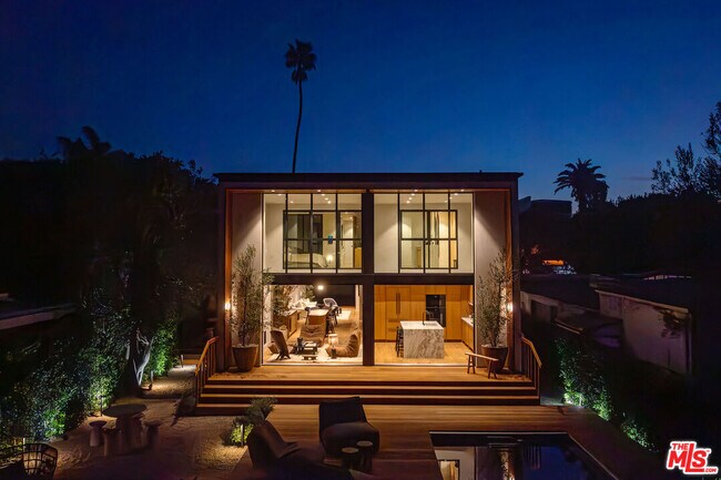 Building Photo - 23505 Malibu Colony Rd
