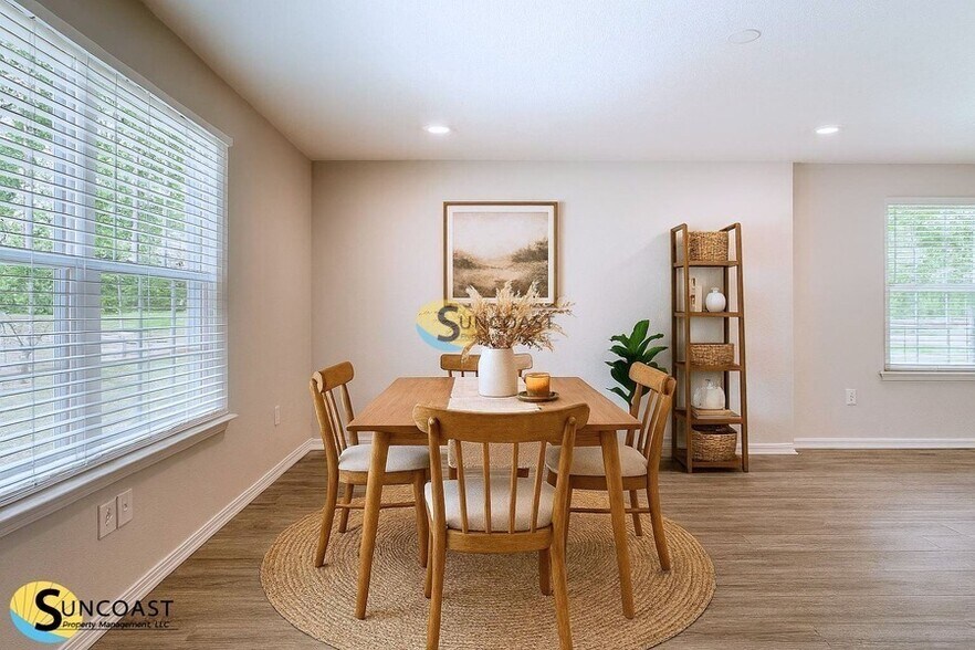 Building Photo - 3821 SW 43rd Ct