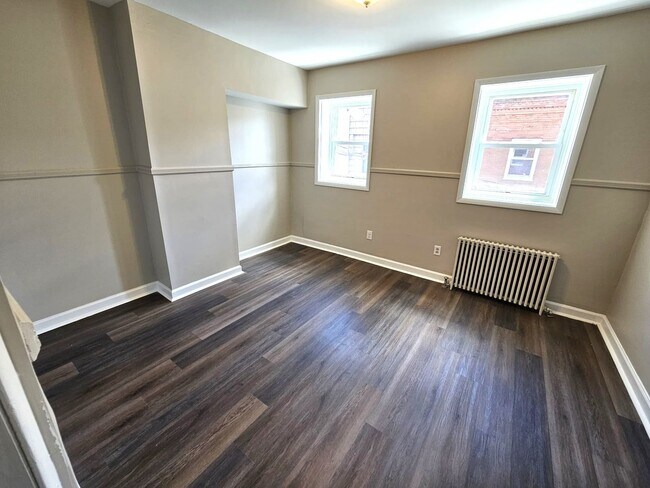 Building Photo - Fantastic Updated South Philadelphia Home ...