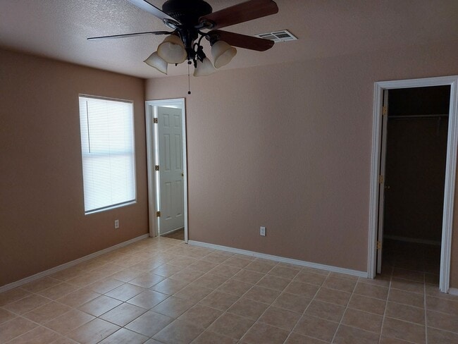 Building Photo - Great 3 Bedroom Home Off Mesa Grande