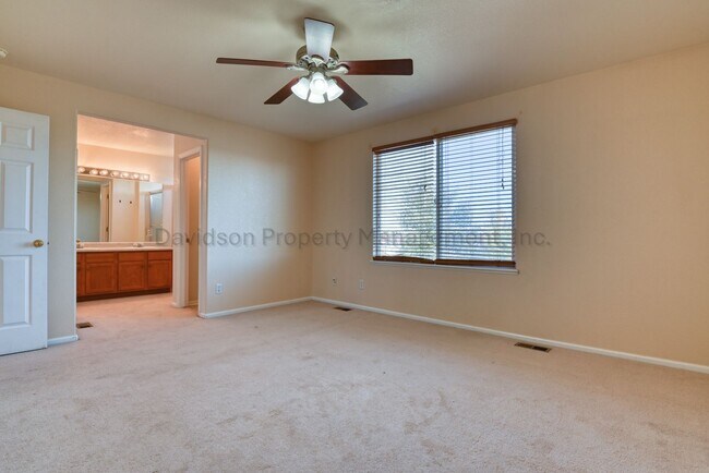 Building Photo - 4173 Knollvale Dr