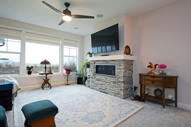 Building Photo - Impressive Walk-Out Rambler in Lake Elmo!