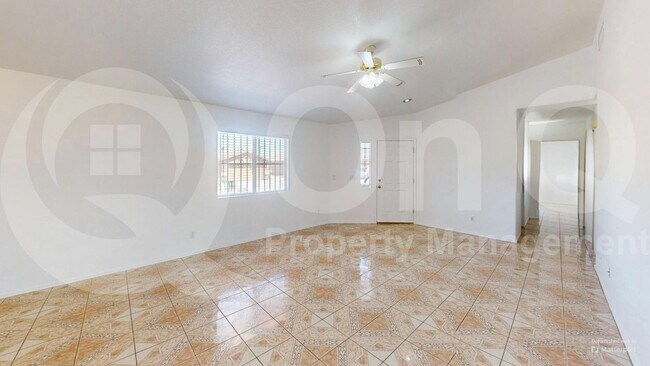 Building Photo - 2152 W Burlwood Way