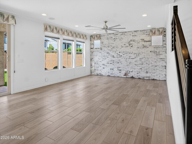 Building Photo - 2141 E Flamingo Way