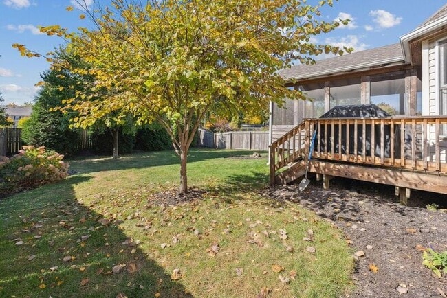 Building Photo - 8573 Olenbrook Dr