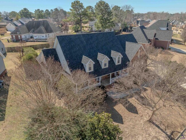 Building Photo - 611 Bay Laurel Cir