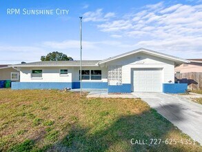 Building Photo - 9814 110th Ln N