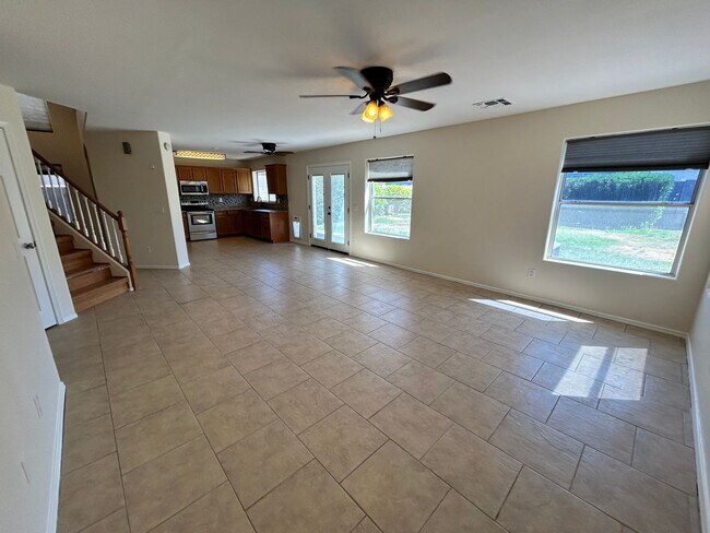 Building Photo - 3 Bed / 2.5 bath Gilbert Home with New Pai...